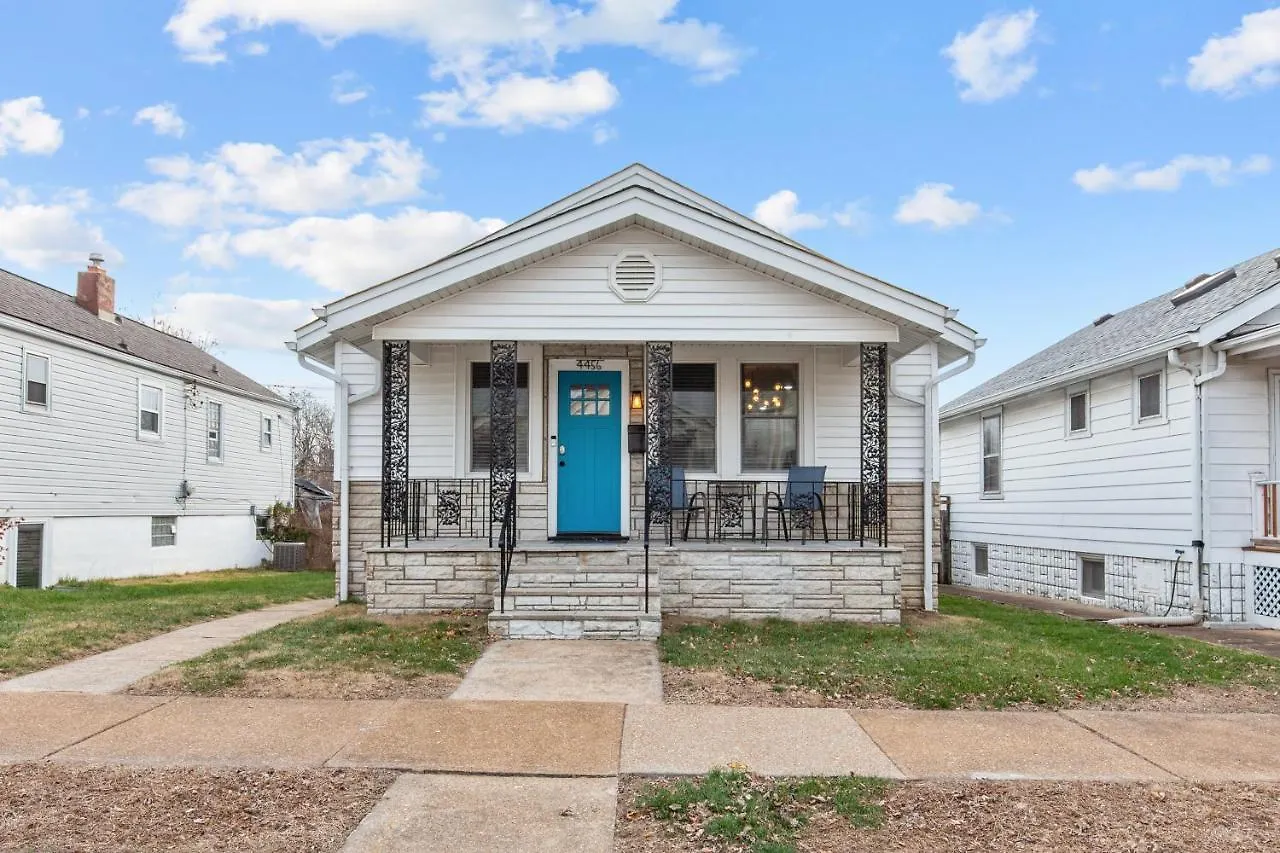 Blue Door Bungalow | Jz Vacation Rentals Saint Louis 0*,  United States